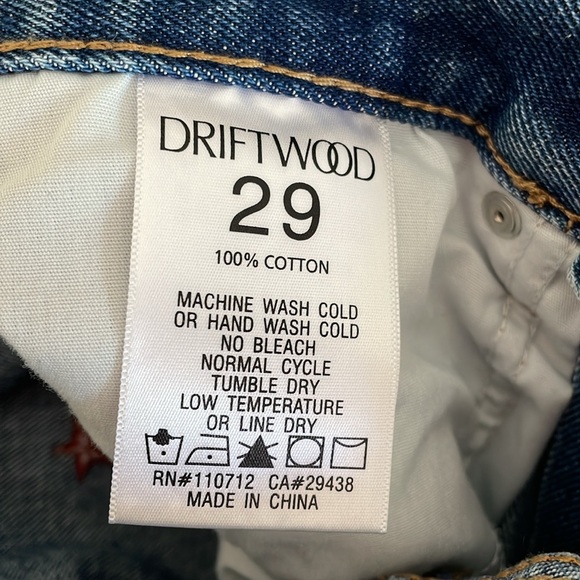 NWT Driftwood x Free People Embroidered Denim Bermudas in Starry Eyed size 29 - Picture 8 of 12